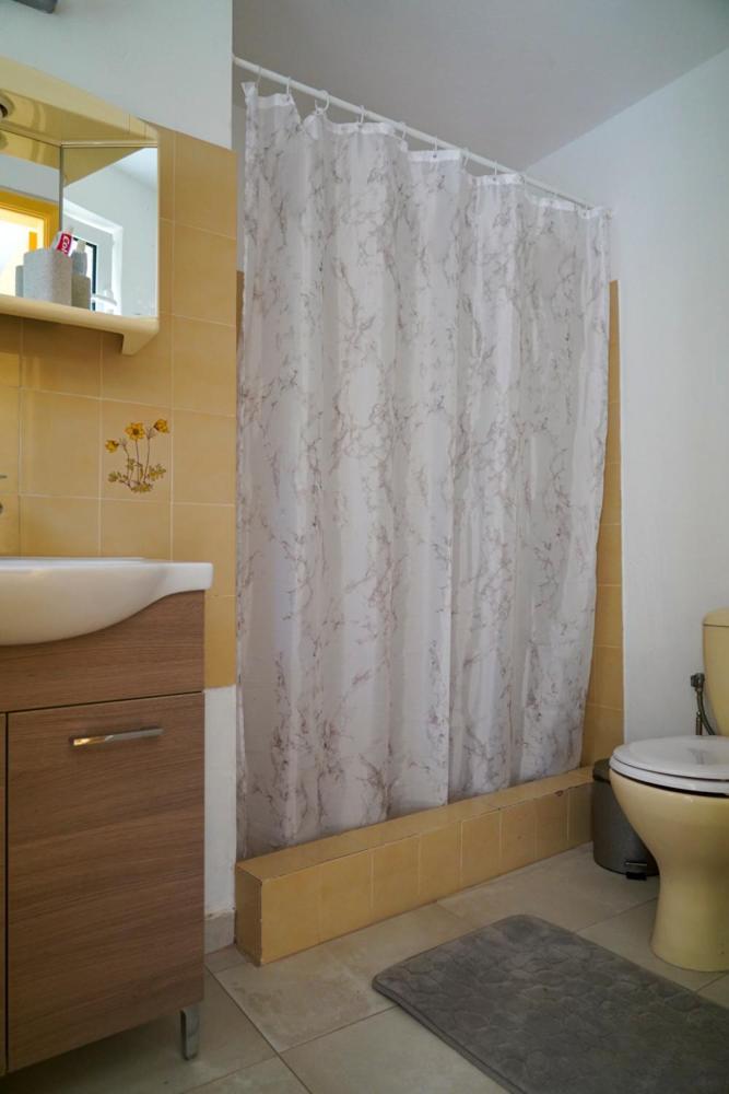 Cosy Guest House With Private Yard Saronida Extérieur photo